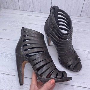 Dolce Vita Grey Leather Strappy Heeled Sandals in Womens Size 7.5